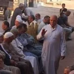 والد محمد صلاح يتلقى واجب العزاء في وفاة عمة اللاعب