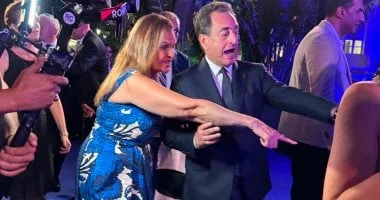 يسرا تتألق في احتفالية سفارة فرنسا بالقاهرة