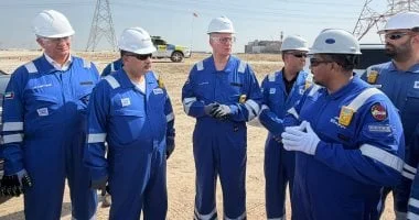وزير البترول يتفقد مشروع إنبي في الإمارات