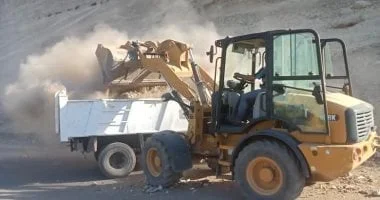 رفع 70 طناً من المخلفات في 5 قرى بسوهاج