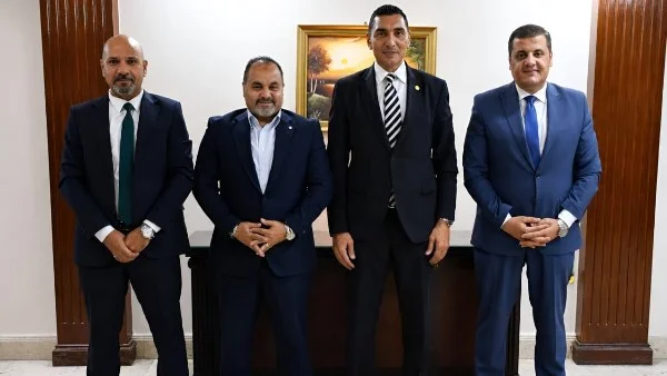 وزير الرياضة يبحث تطوير مراكز الشباب مع مؤسسة مصر الخير