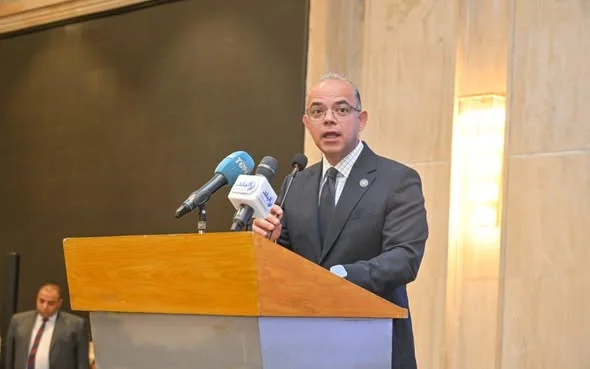 تعزيز التواصل بين وزارة الاستثمار ومجتمع الأعمال