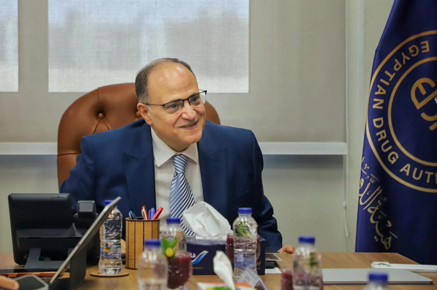 هيئة الدواء المصرية تبحث توطين المستحضرات الدوائية