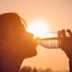 الأطعمة والمشروبات لتعويض الجسم بعد التعرض للشمس