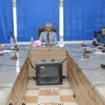 محافظ بني سويف يؤكد أهمية الاستماع للمواطنين