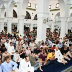 قراءة القرآن في المساجد قبل أذان الجمعة