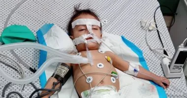 رحلة معاناة الطفل نبيل في غزة