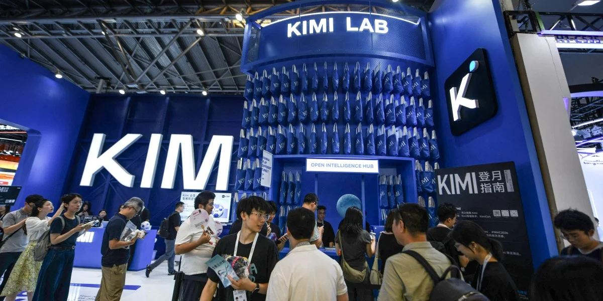 انطلاق نموذج Kimi من Moonshot AI يشعل المنافسة في سوق الذكاء الاصطناعي