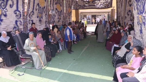 قافلة طبية تكشف على 2980 مواطنًا بالمنوفية
