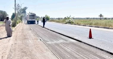 تطوير الطرق في الأقصر لتعزيز الخدمات والمرافق