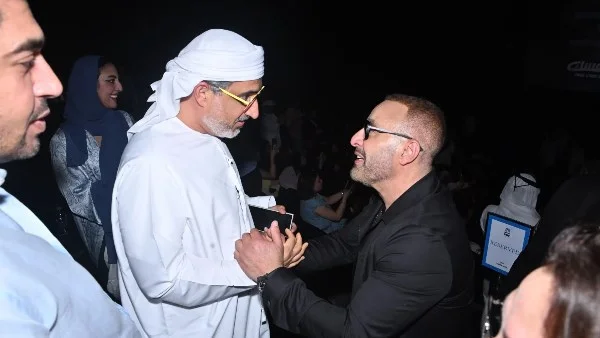 أحمد السقا وياسمين عبد العزيز يحتفلان بعرض "خلي بالك من نفسك"