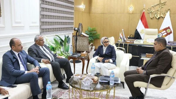الوادي الجديد: لقاء مع النواب وتنفيذ بئر مياه جديدة