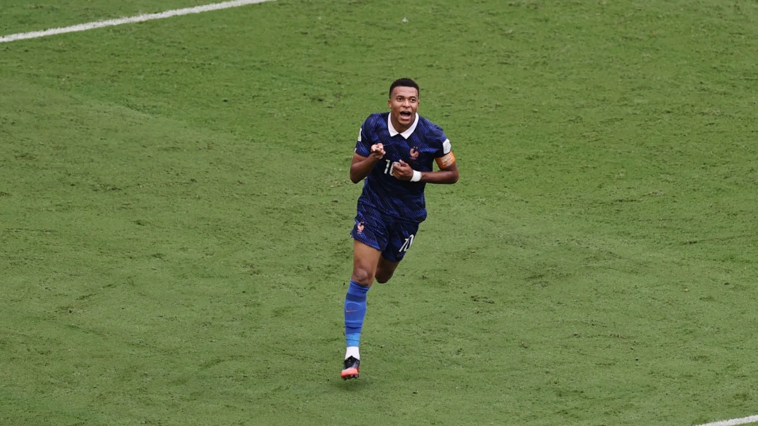 مبابي يصبح الهداف التاريخي لكأس العالم