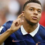 مبابي يتفوق على ميسي كهداف تاريخي لكأس العالم