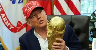 ترامب يسلم كأس العالم في نهائي إسبانيا والأرجنتين