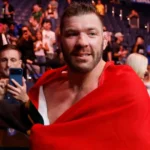دو بليسيس يعود بانتصار ساحق على أوسمان في UFC