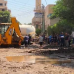 إصلاح كسر خط مياه رئيسي بميت حلفا في القليوبية
