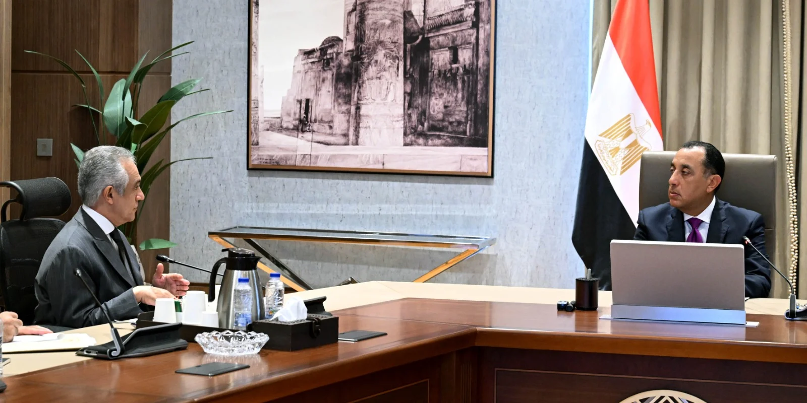 تطوير خدمات الشهر العقاري والتوثيق في مصر