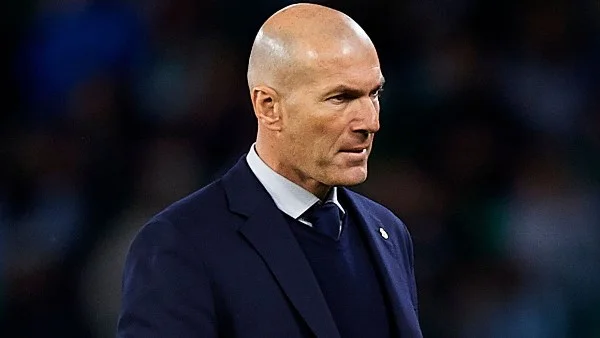 زيدان يقترب من تدريب منتخب فرنسا