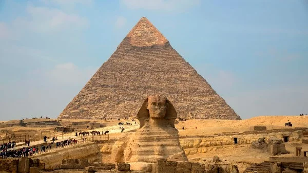 التأشيرة الإلكترونية الجديدة: خطوات نحو تعزيز السياحة في مصر