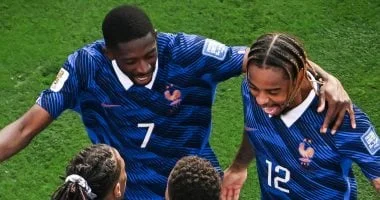 طاقم تحكيمي أوزبكي لمباراة فرنسا وباراجواي في كأس العالم