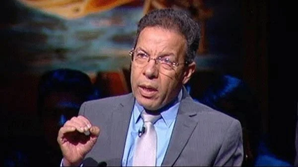 نقيب الأطباء يطالب بحل أزمة مستشفى قنا بشفافية