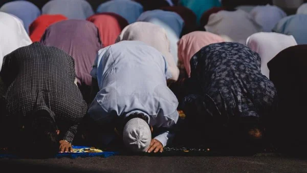 حكم صلاة الظهر بعد الجمعة وفق دار الإفتاء