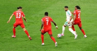 سويسرا تتقدم على الجزائر بهدف في الشوط الأول