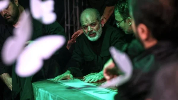 ظهور نادر لقائد الحرس الثوري الإيراني في طهران