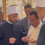موقف إنساني من وزير الأوقاف في مسجد السيدة نفيسة
