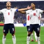 إنجلترا تتفوق على المكسيك 2-1 في شوط أول مثير
