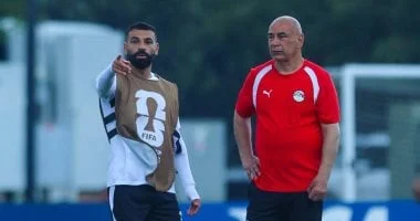 جلسة استراتيجية بين حسام حسن ومحمد صلاح لمواجهة الأرجنتين
