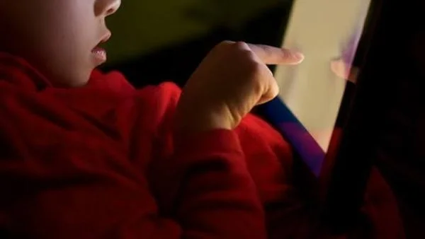 خدمة "اطمن" تتيح إنترنت آمن للأطفال مجاناً