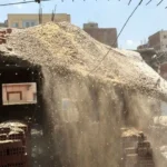 إزالة دور مخالف وإيقاف ترميمات بكل حزم بغرب المنصورة