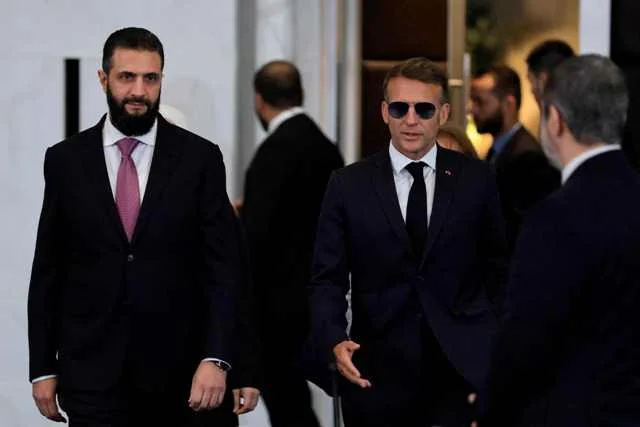 الرئيس الفرنسي يؤكد دعم عودة اللاجئين إلى سوريا