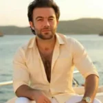 شريف رمزي يحتفل بذكرى ميلاد والده الراحل