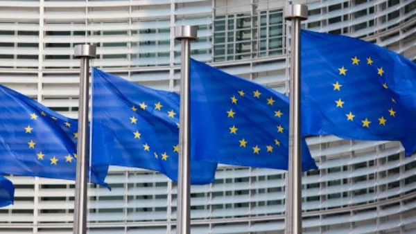 قيود جديدة من الاتحاد الأوروبي على بنوك روسية وشركات العملات الرقمية