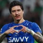 مهاجم الهلال السعودي مرشح لقيادة هجوم برشلونة