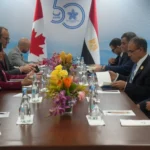 وزير الخارجية المصري يبحث تعزيز العلاقات مع كندا