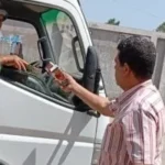 رئيس الباجور يوزع مياه وعصائر على عمال الشوارع