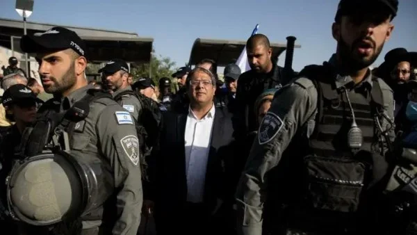 بن جفير يقتحم الأقصى وحماية مكثفة من قوات الاحتلال