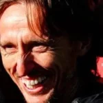 ميلان يجدد عقد لوكا مودريتش حتى 2027