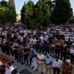 65 ألف مصلٍ في الأقصى رغم القيود الإسرائيلية