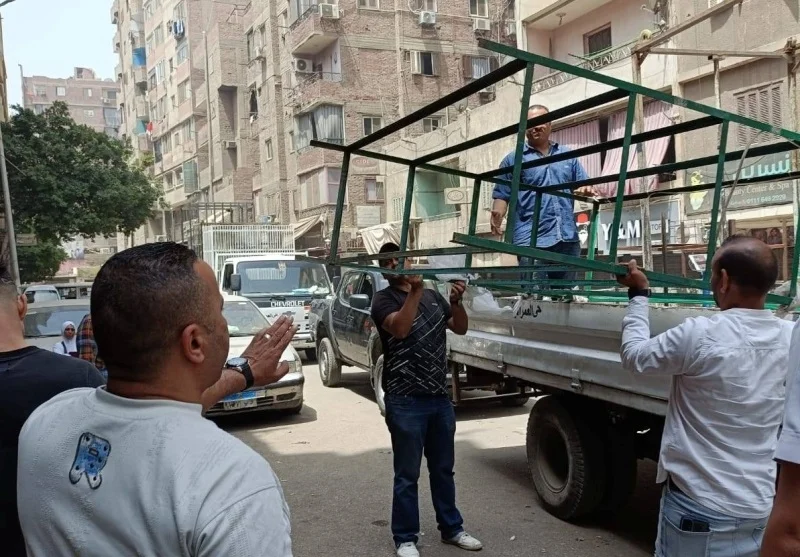 حملات مكثفة لإزالة الإشغالات في شوارع الإسكندرية