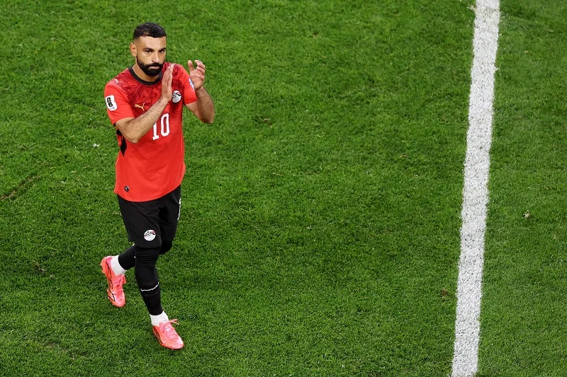 رئيس بشكتاش التركي يكشف تفاصيل عرض صلاح النهائي
