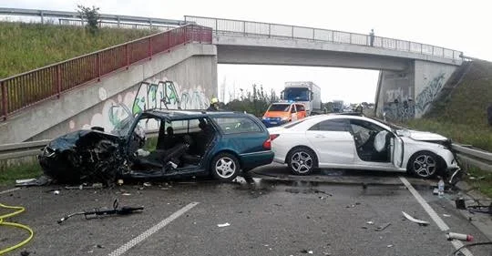 إصابة 34 شخصاً في حادث سير بألمانيا