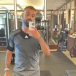 صلاح يحافظ على لياقته البدنية خلال العطلة الصيفية