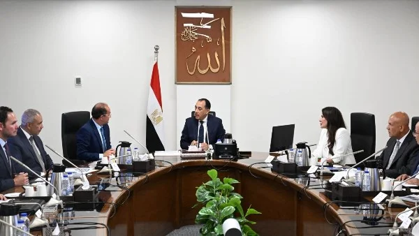 مدبولي يتابع تشغيل وصيانة محطات معالجة الصرف الصحي