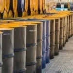 تراجع أسعار النفط بعد تعليق الهجمات الأمريكية على إيران