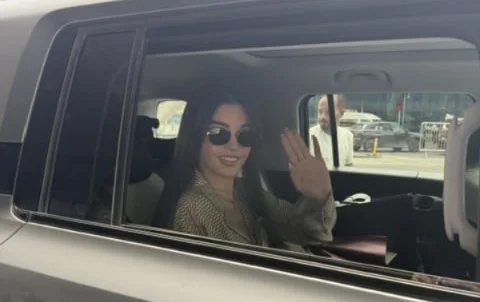 هيفاء وهبي تصل القاهرة استعدادًا لحفل الساحل الشمالي